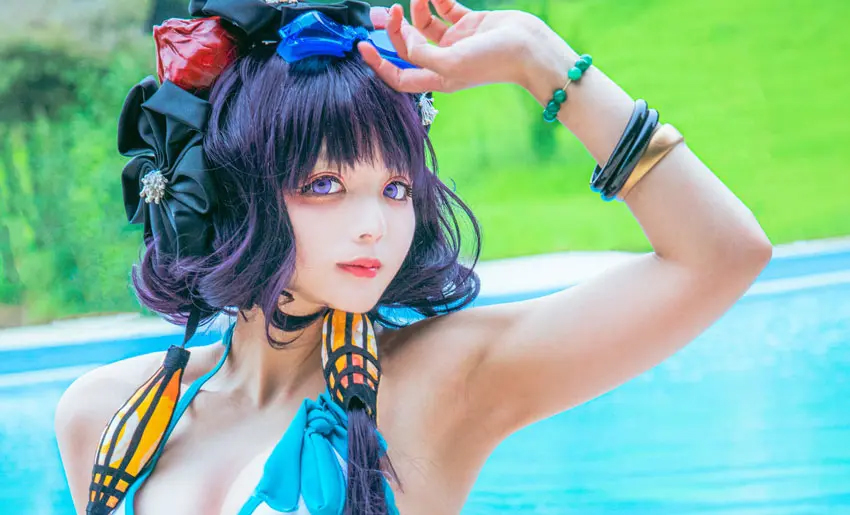 コスプレイヤーきっか、『FGO』水着葛飾北斎、紙粘土で髪飾り、ボード 