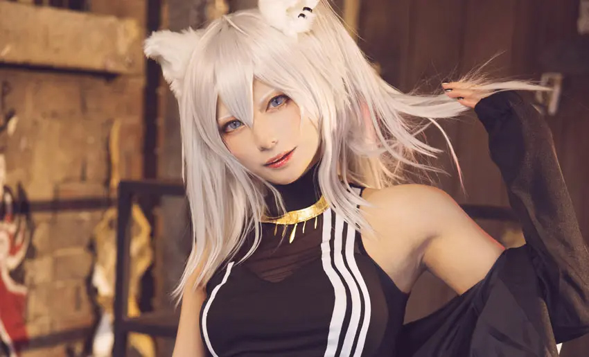 コスプレイヤーもmo子が披露『ホロライブ』獅白ぼたん | COSPLAY MODE