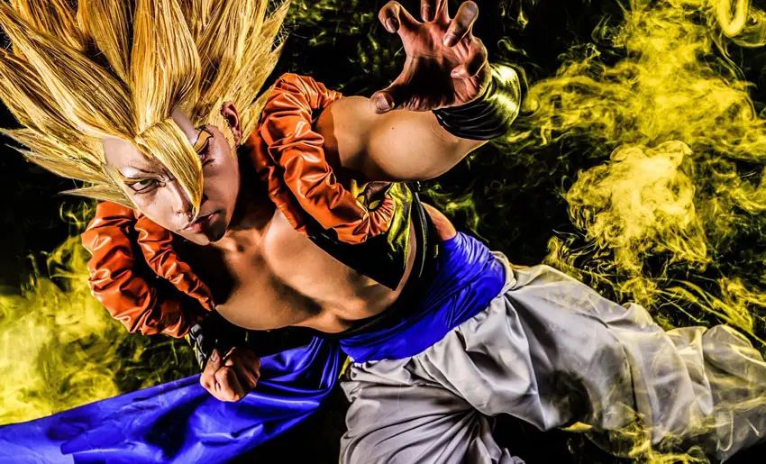 ドラゴンボール』原作激似の「漫画メイク」「画用紙と毛束」でゴジータ 